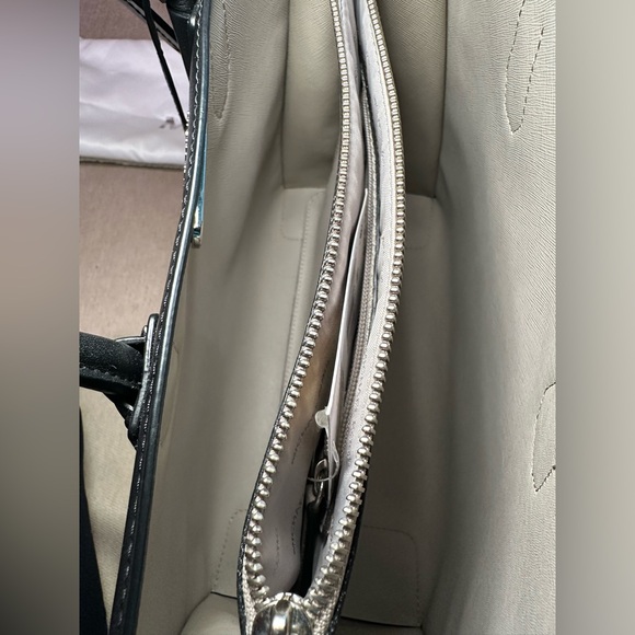 MICHAEL KORS TOTE BAG - Picture 5 of 10